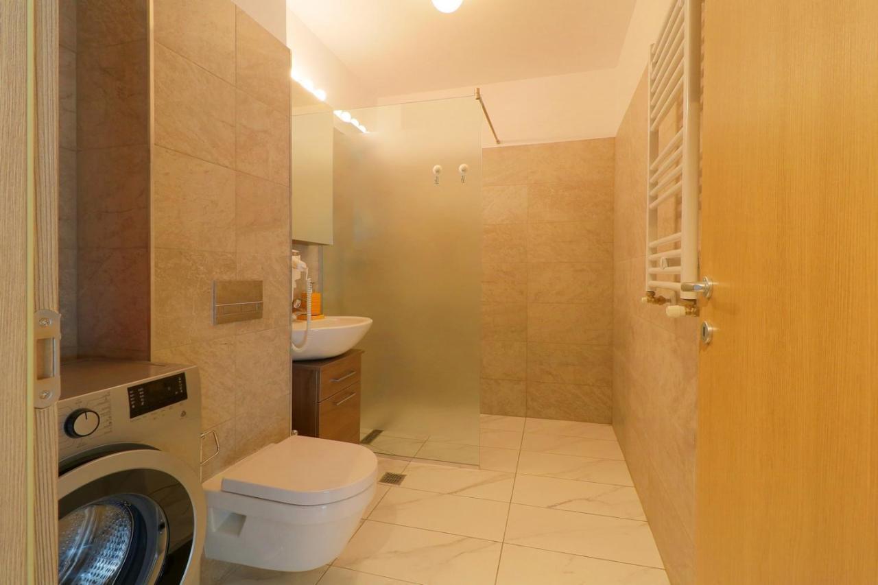 Maia Apartments Бухарест Экстерьер фото